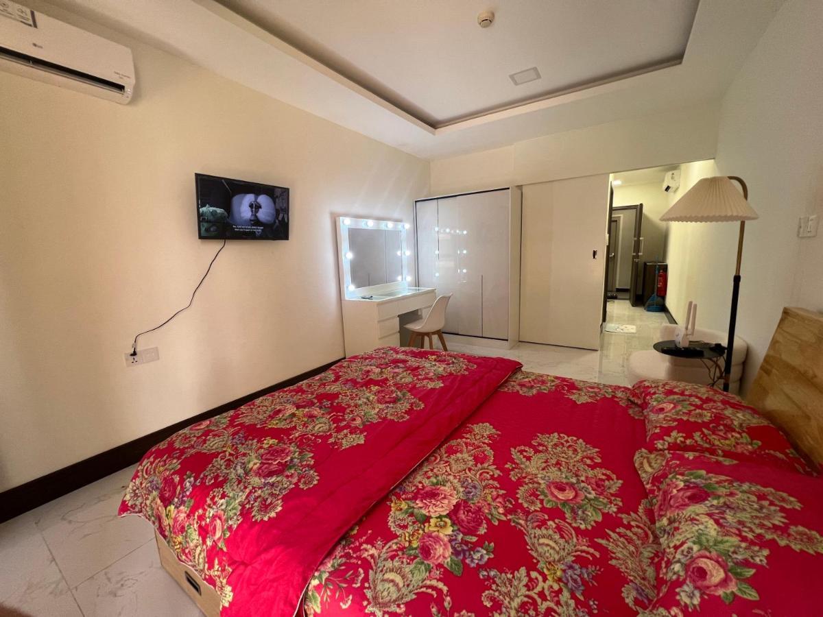 Apartment Budget Private With Free Luxurious Pool And Gym By Sym B625 Phnom Penh