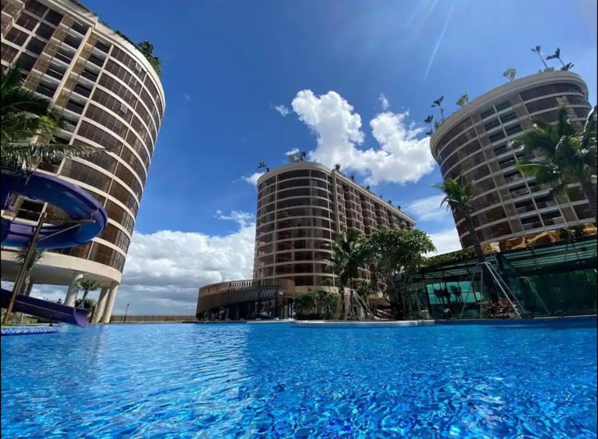 Budget Private With Free Luxurious Pool And Gym By Sym B625