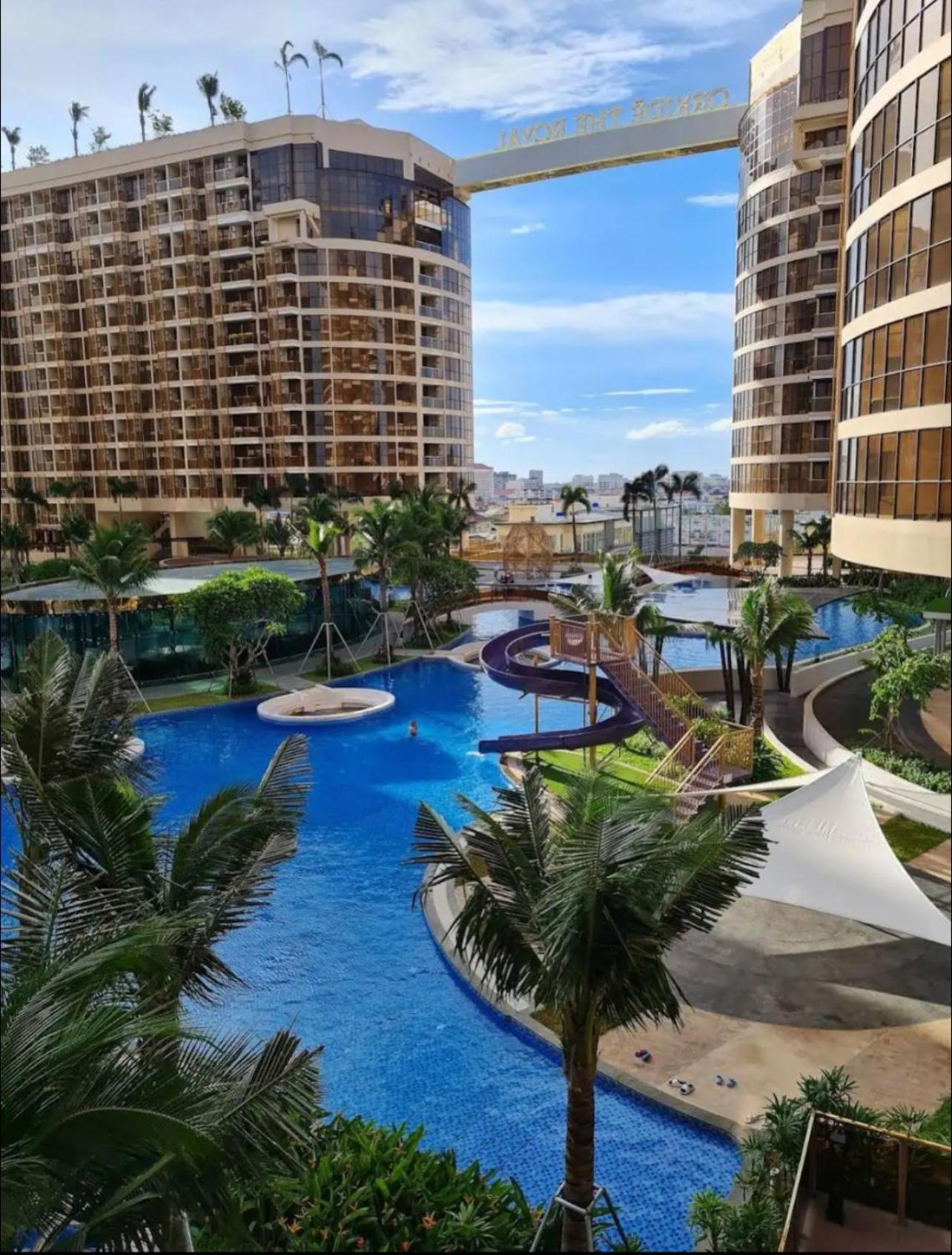 Budget Private With Free Luxurious Pool And Gym By Sym B625 *
